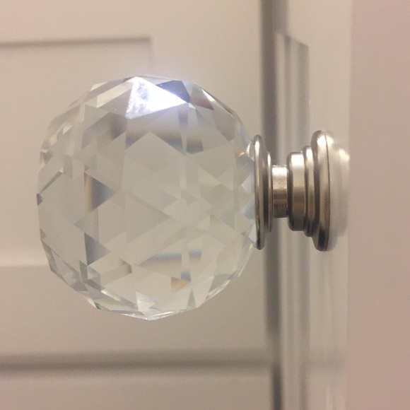 New Crystal Cabinet Drawer Knobs - Picture 5 of 12